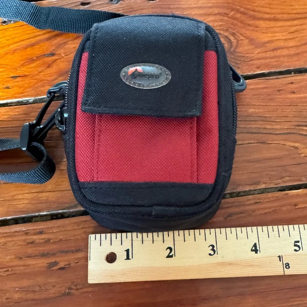 Lowepro ultracompact zippered
